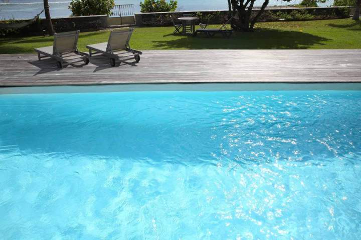 Swimming Pool Maintenance in Laval